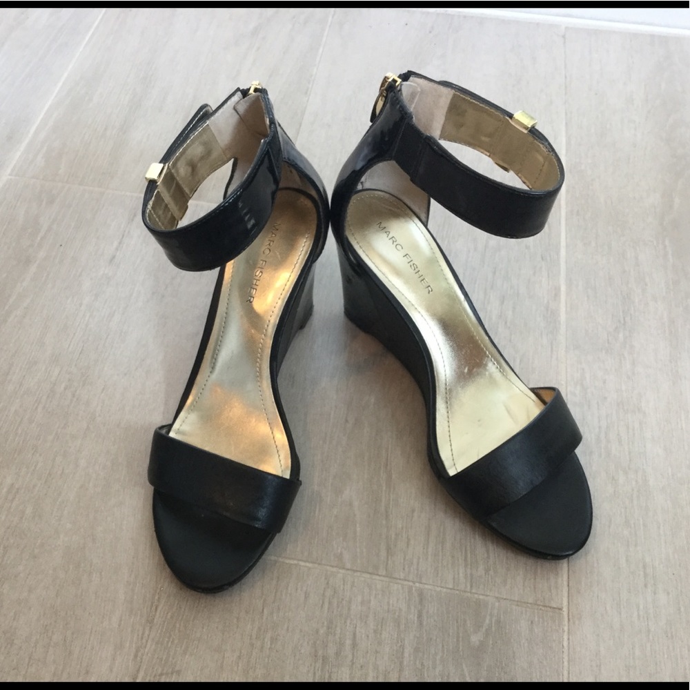 Marc Fisher black leather platform heels